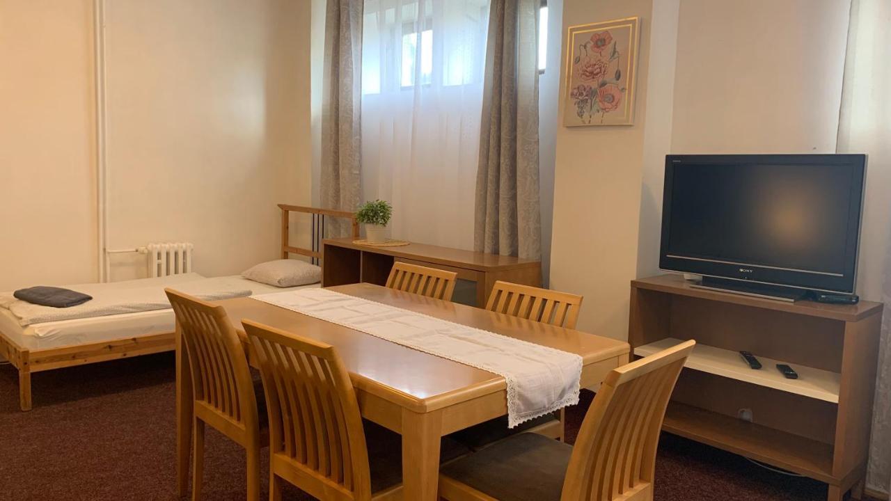 Holiday Park Vrchlabi - Lisci Farma Buitenkant foto