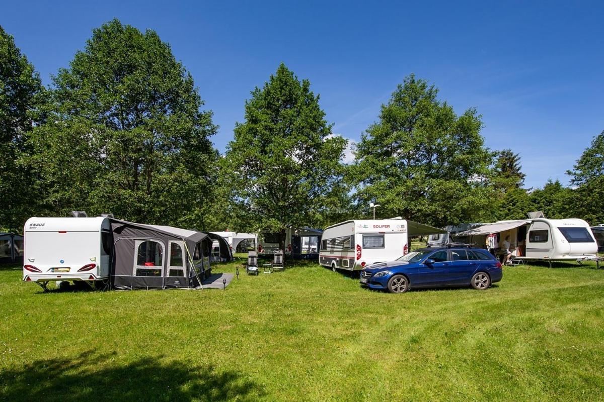 Holiday Park Vrchlabi - Lisci Farma Buitenkant foto