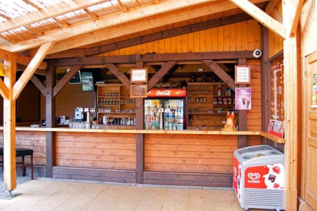 Holiday Park Vrchlabi - Lisci Farma Buitenkant foto