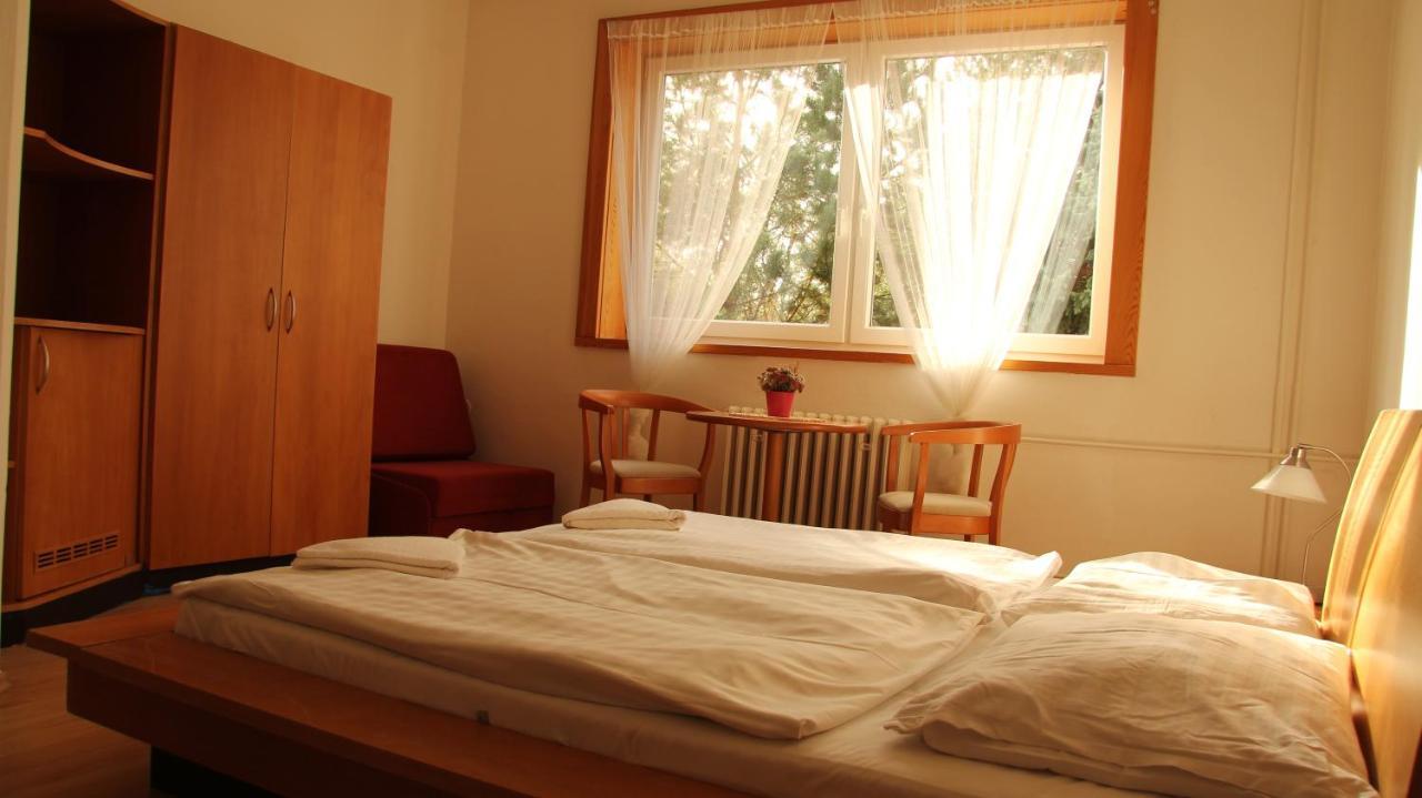 Holiday Park Vrchlabi - Lisci Farma Buitenkant foto